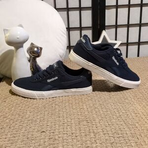 Reebok Men's Navy Sneakers